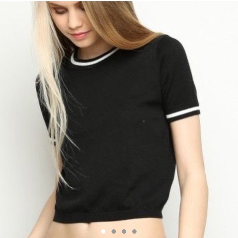 Brandy Melville black tee